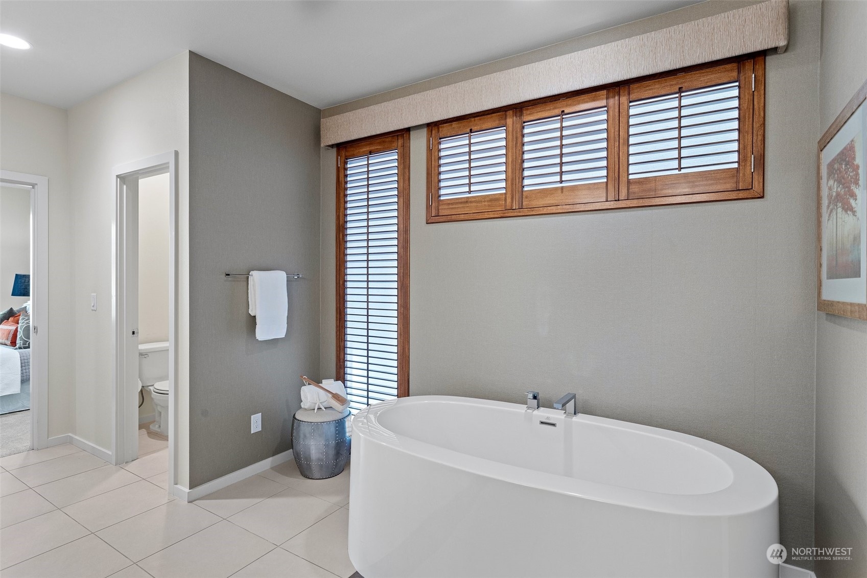 3917 171st Street Southeast Bothell, WA 98012 - Photo 19 of 33 a bathroom with a bathtub and sink