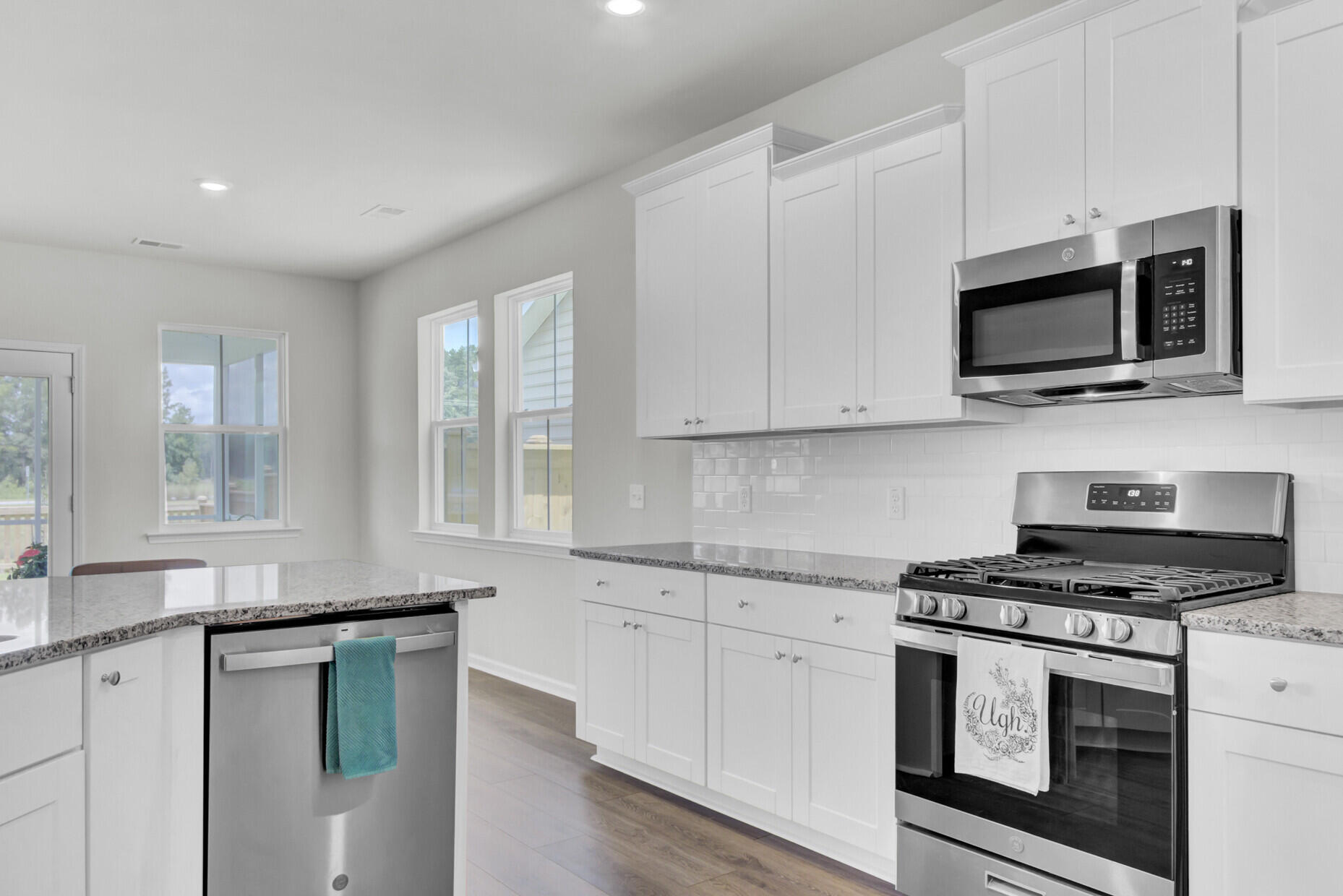 1025 Fitzgerald Court Ridgeville, SC 29472 - Photo 20 of 116 (20)