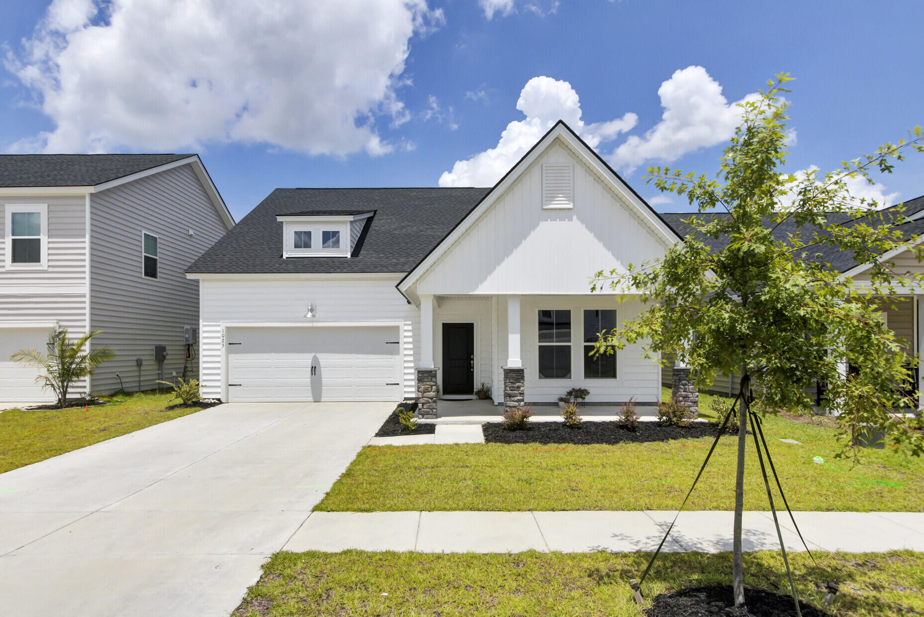 1025 Fitzgerald Court Ridgeville, SC 29472 - Photo 4 of 116 (4)