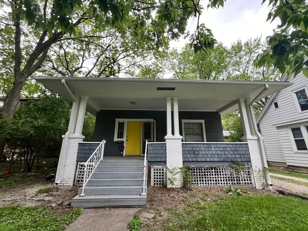 $240,000 | 708 West High Street, Urbana, IL 61801