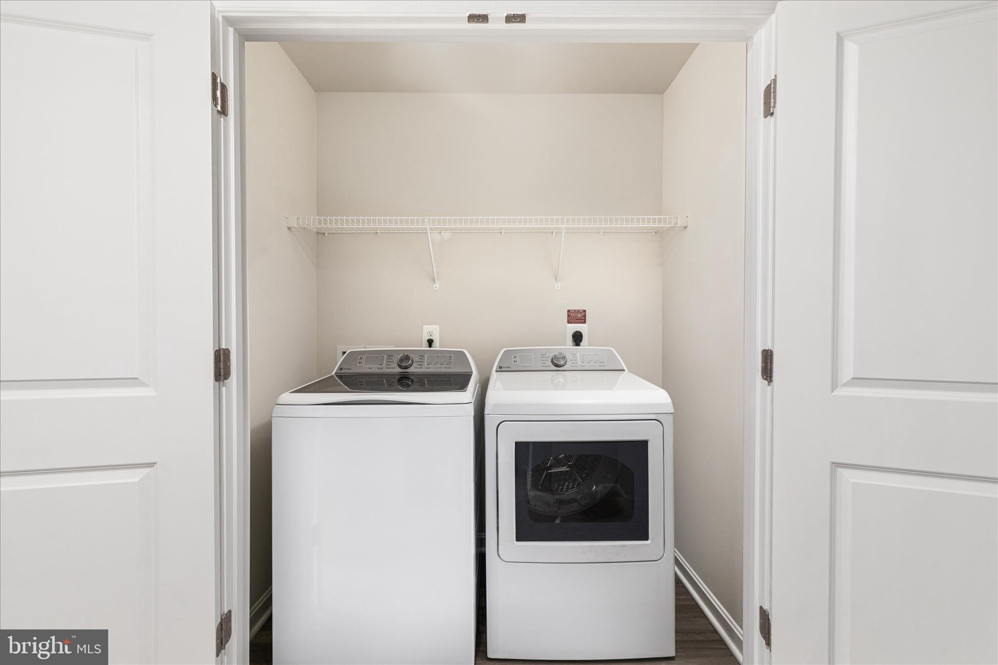 140 Tye Court Winchester, VA 22602 - Photo 10 of 31 a utility room with dryer and washer