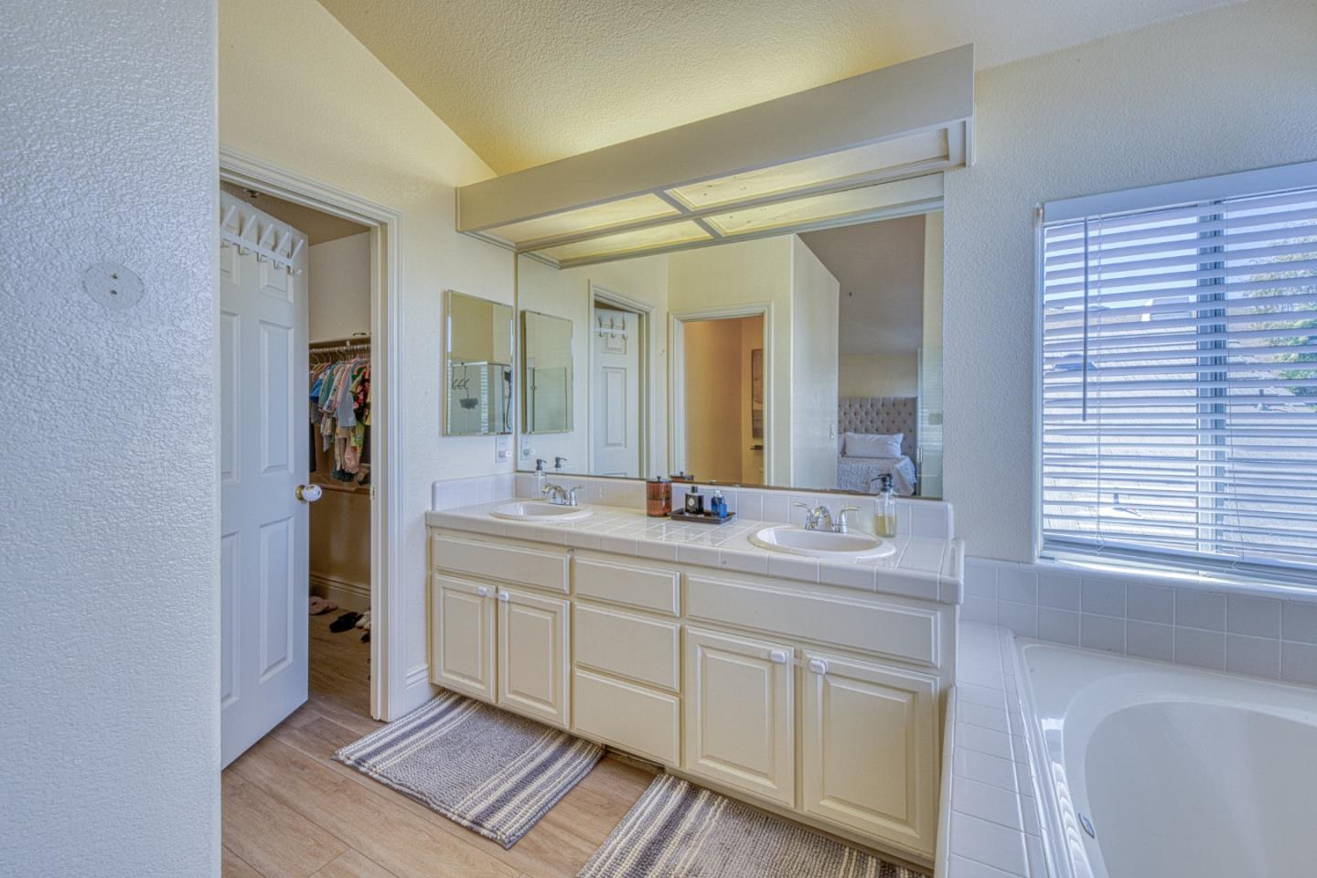 17677 River Run Road Salinas, CA 93908 - Photo 31 of 42 Gallery Image 31