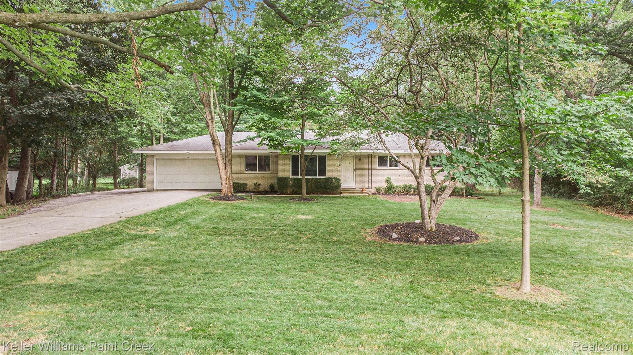 1322 Seville Road Rochester, MI 48309 - Photo 35 of 35 DJI_0570.jpg