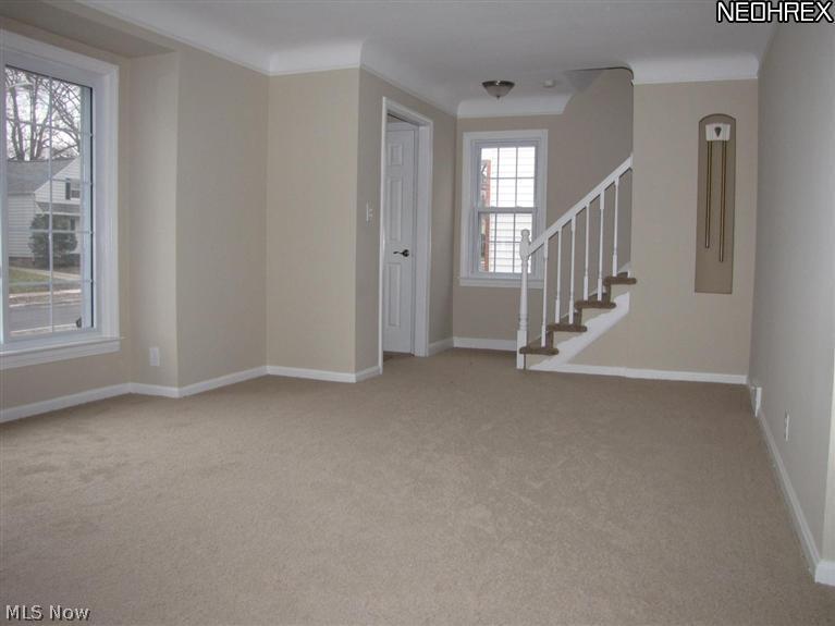 1112 Argonne Road Cleveland, OH 44121 - Photo 7 of 25 awesome living room