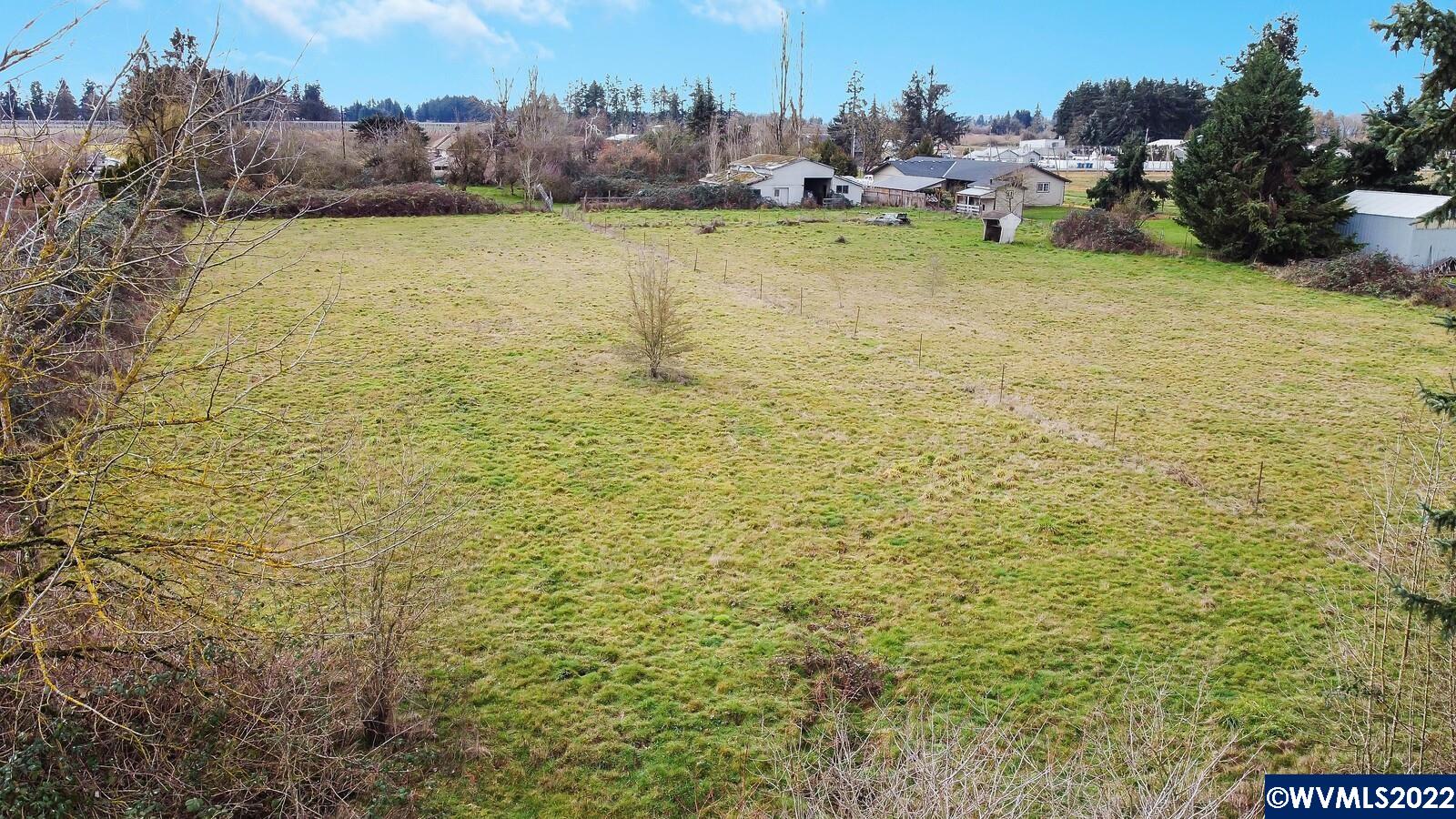 2201 Brooklake Road Northeast Salem, OR 97303 - Photo 11 of 28 Gallery Image 11