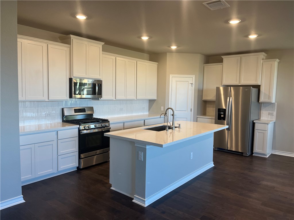 670 Pepperbark Loop Buda, TX 78610 - Photo 9 of 24