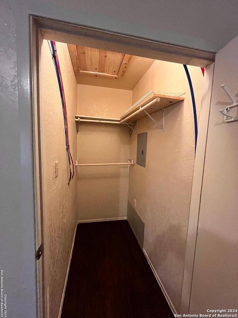 6911 Highway 281, Unit 1 Pleasanton, TX 78064 - Photo 7 of 11