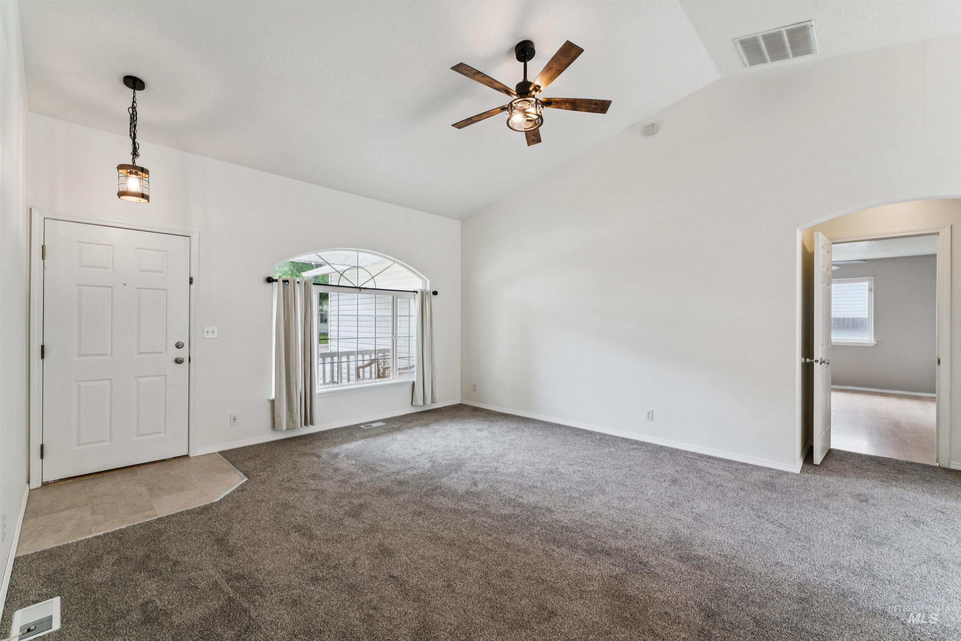 1007 West Honker Drive Meridian, ID 83642 - Photo 4 of 29