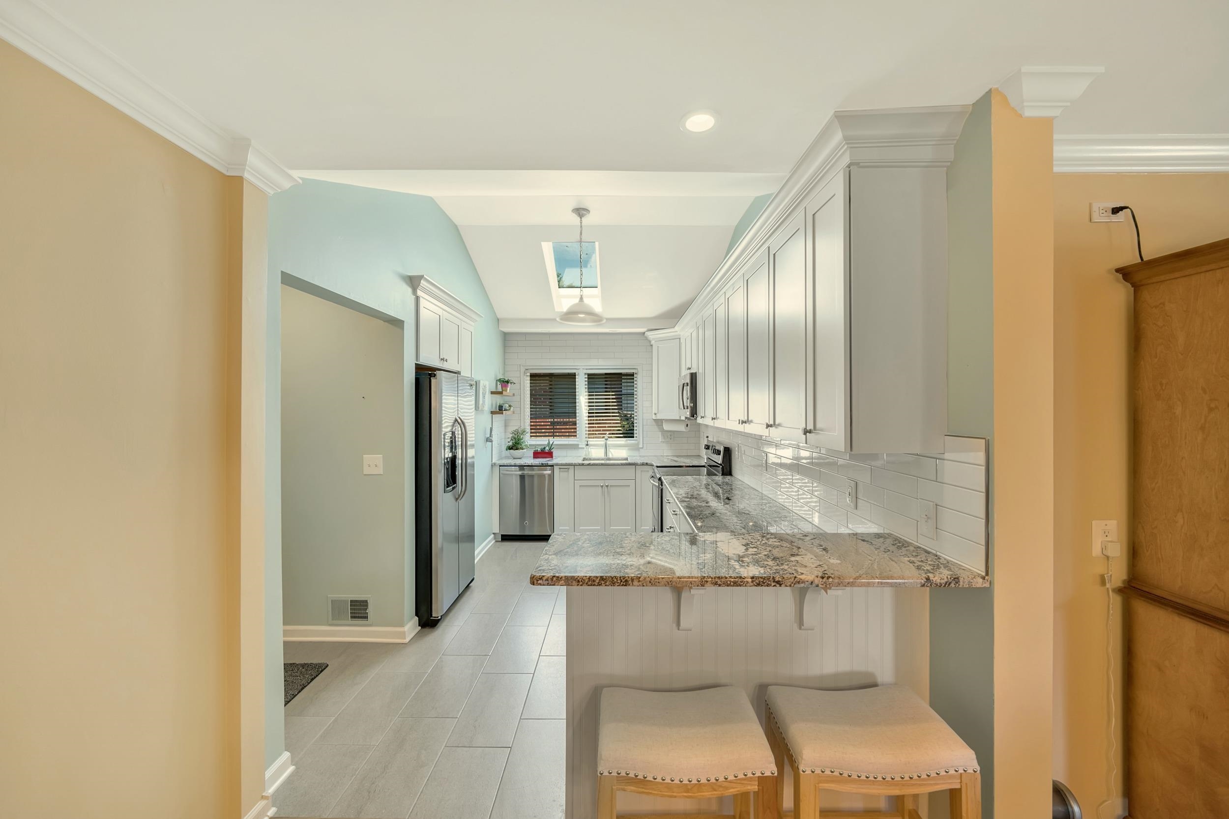 1038 Hawthorne Road Grosse Pointe, MI 48236 - Photo 20 of 61 50180839-f1595a1b-b8ac-4f7b-a819-84b5d9a93006.JPG