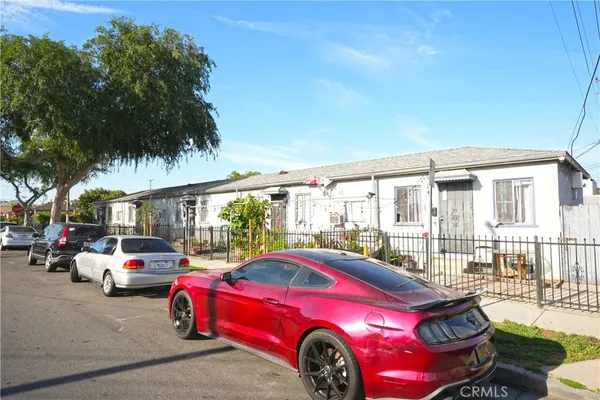 $1,200,000 | 5117 Everett Avenue, Maywood, CA 90270