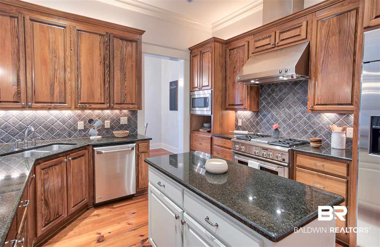 471 Liberty Street Fairhope, AL 36532 - Photo 7 of 35