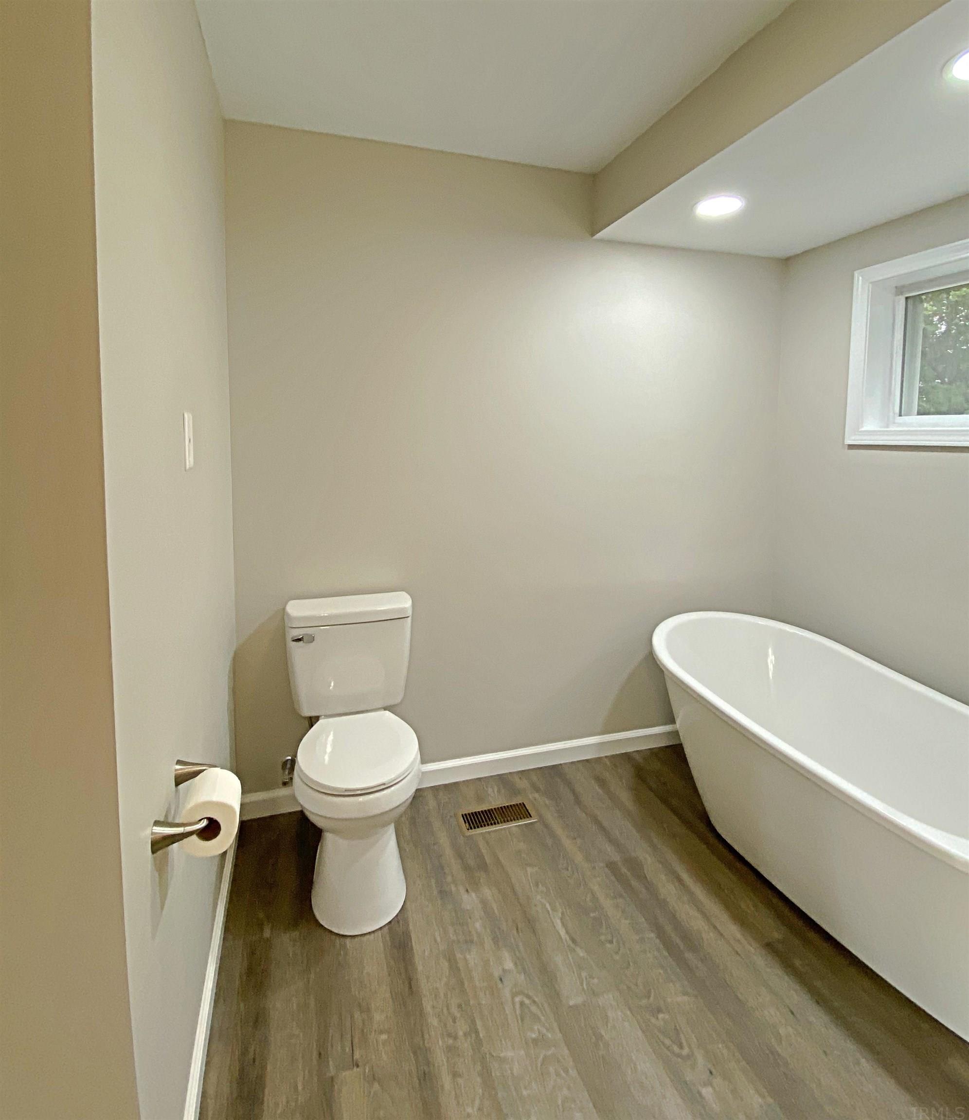 4256 Ridge Lane Washington, IN 47501 - Photo 14 of 25 Gallery Image 14