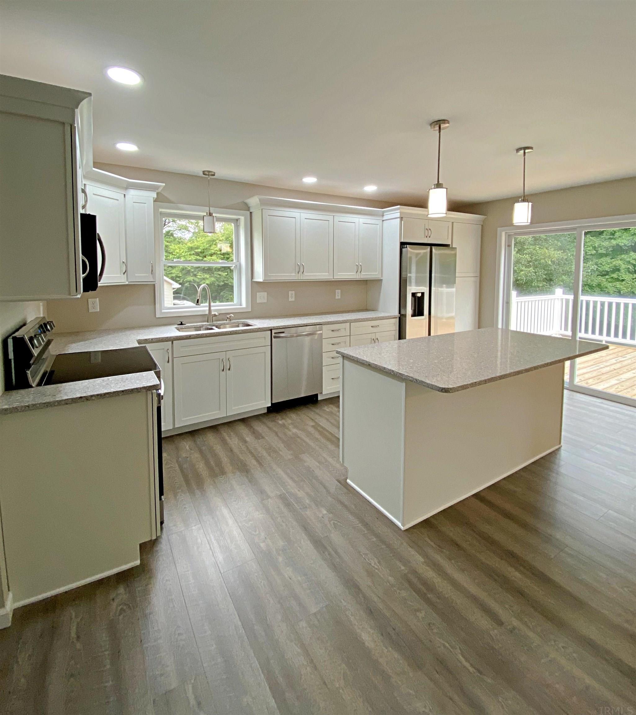 4256 Ridge Lane Washington, IN 47501 - Photo 6 of 25 Gallery Image 6