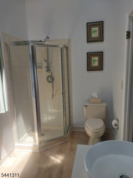 11 Strawberry Hill Road Somerville, NJ 08876 - Photo 4 of 15