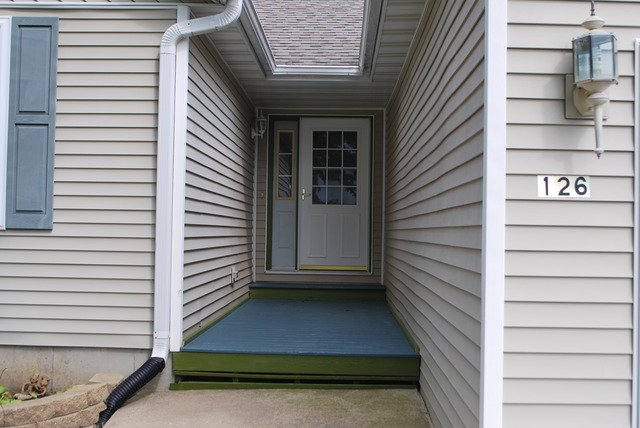 126 Windward Lane Rochelle, IL 61068 - Photo 2 of 25