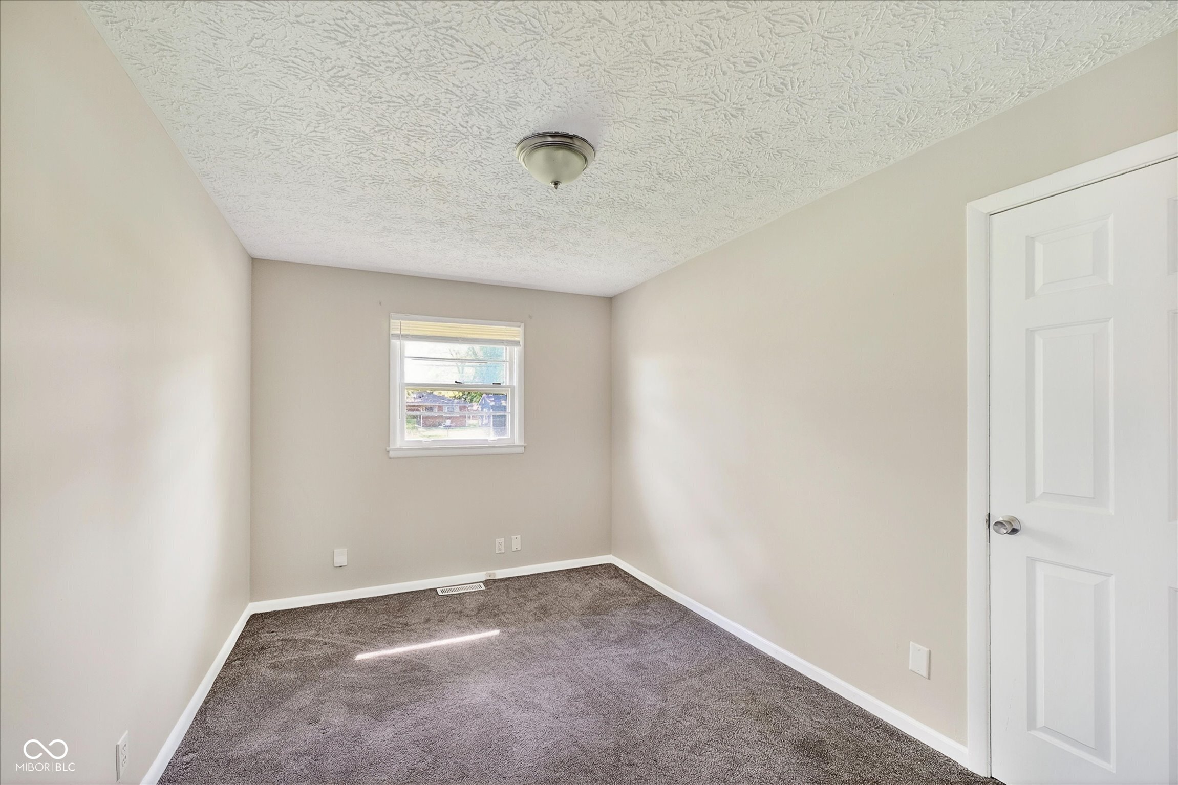 725 Howard Road Greenwood, IN 46142 - Photo 23 of 28 Gallery Image 23