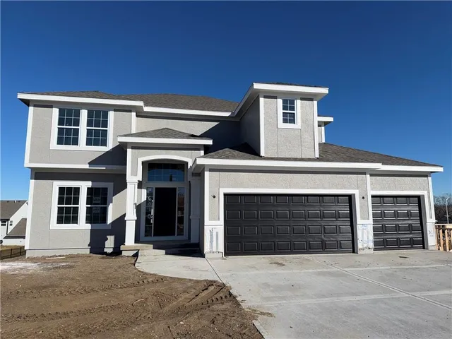 $499,900 | 6010 Northeast 118th Street, Kansas City, MO 64156