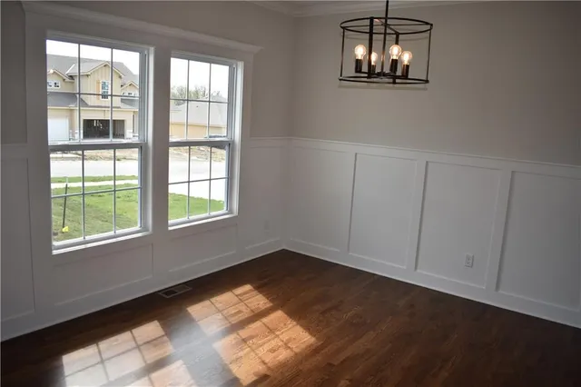 $499,900 | 6010 Northeast 118th Street, Kansas City, MO 64156