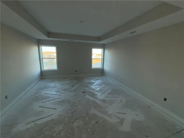 $499,900 | 6010 Northeast 118th Street, Kansas City, MO 64156