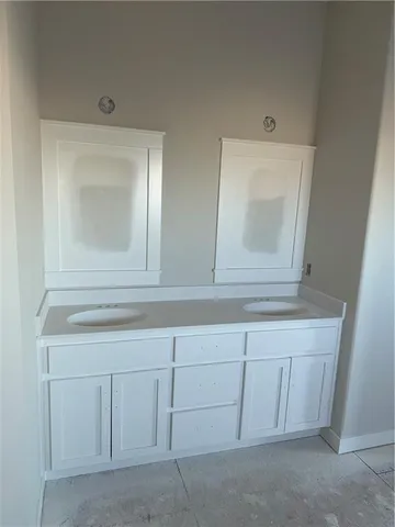 $499,900 | 6010 Northeast 118th Street, Kansas City, MO 64156