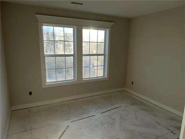 $499,900 | 6010 Northeast 118th Street, Kansas City, MO 64156