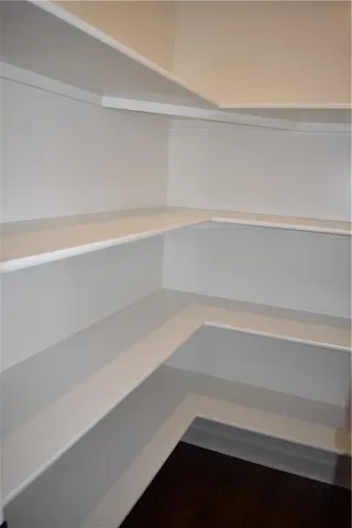 $499,900 | 6010 Northeast 118th Street, Kansas City, MO 64156