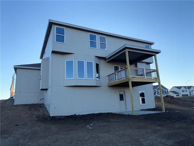 $499,900 | 6010 Northeast 118th Street, Kansas City, MO 64156