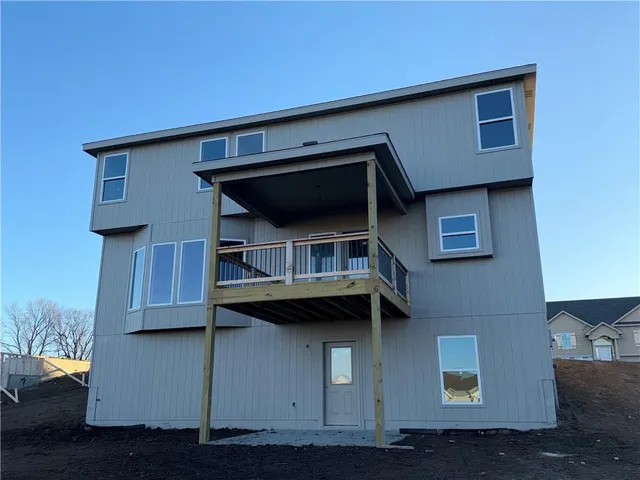 $499,900 | 6010 Northeast 118th Street, Kansas City, MO 64156