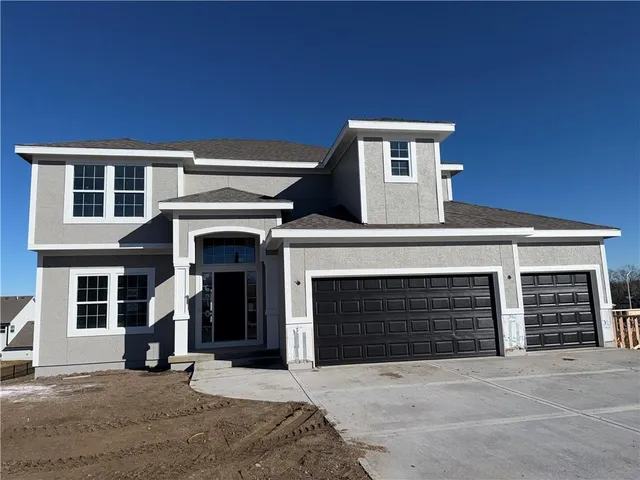 $499,900 | 6010 Northeast 118th Street, Kansas City, MO 64156