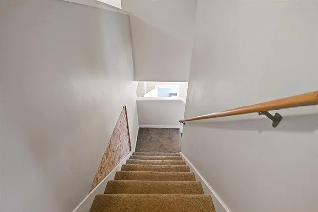 $275,000 | 439 South Cherry Street, Ottawa, KS 66067