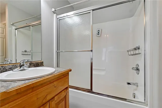 $275,000 | 439 South Cherry Street, Ottawa, KS 66067