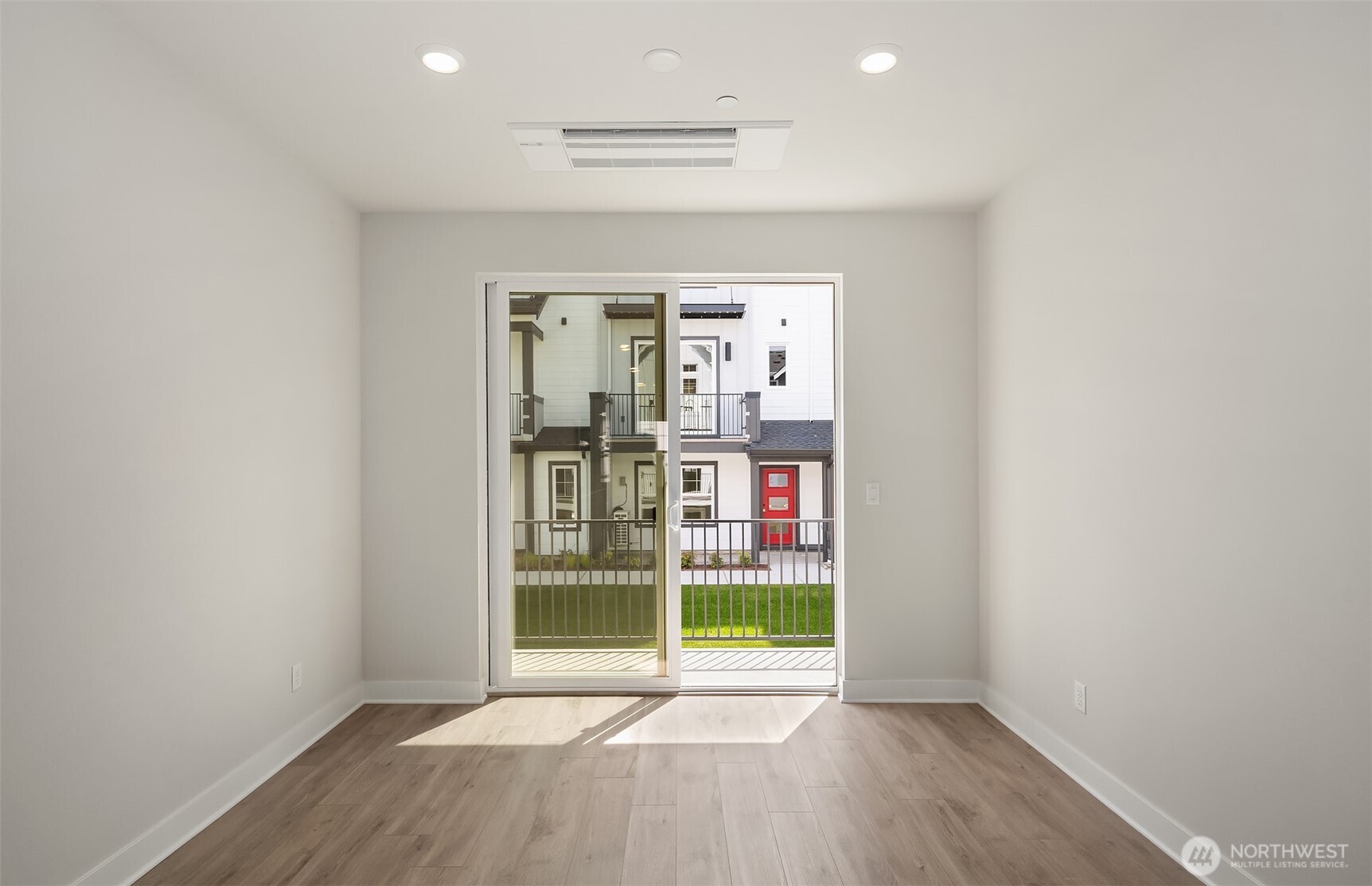 9009 Northeast 203rd Place, Unit B Bothell, WA 98011 - Photo 8 of 18