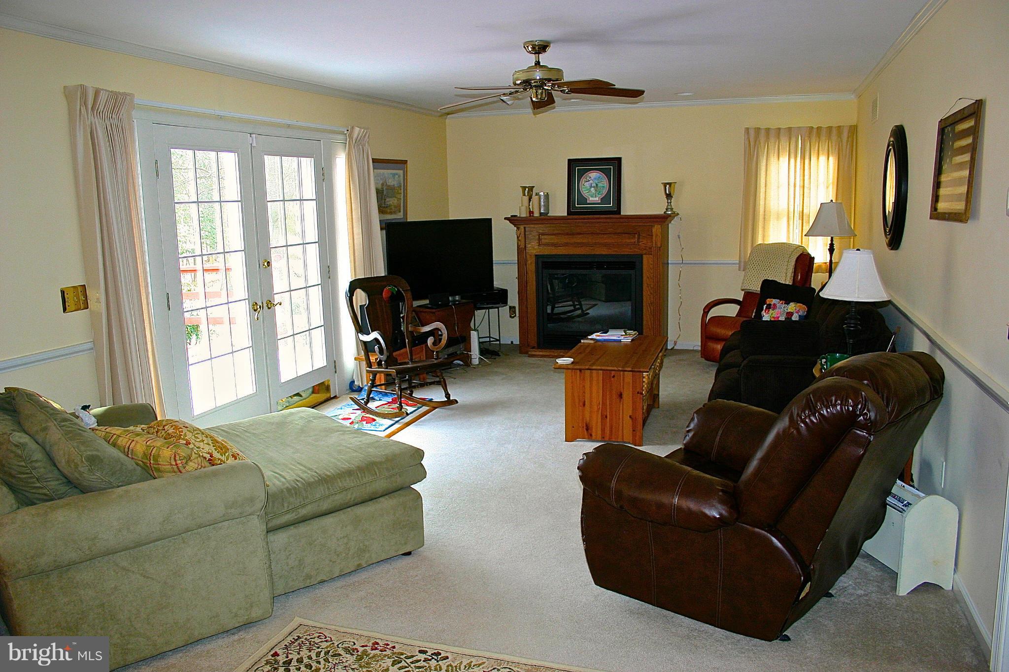 30151 Dover Road Easton, MD 21601 - Photo 10 of 25 Living Room
