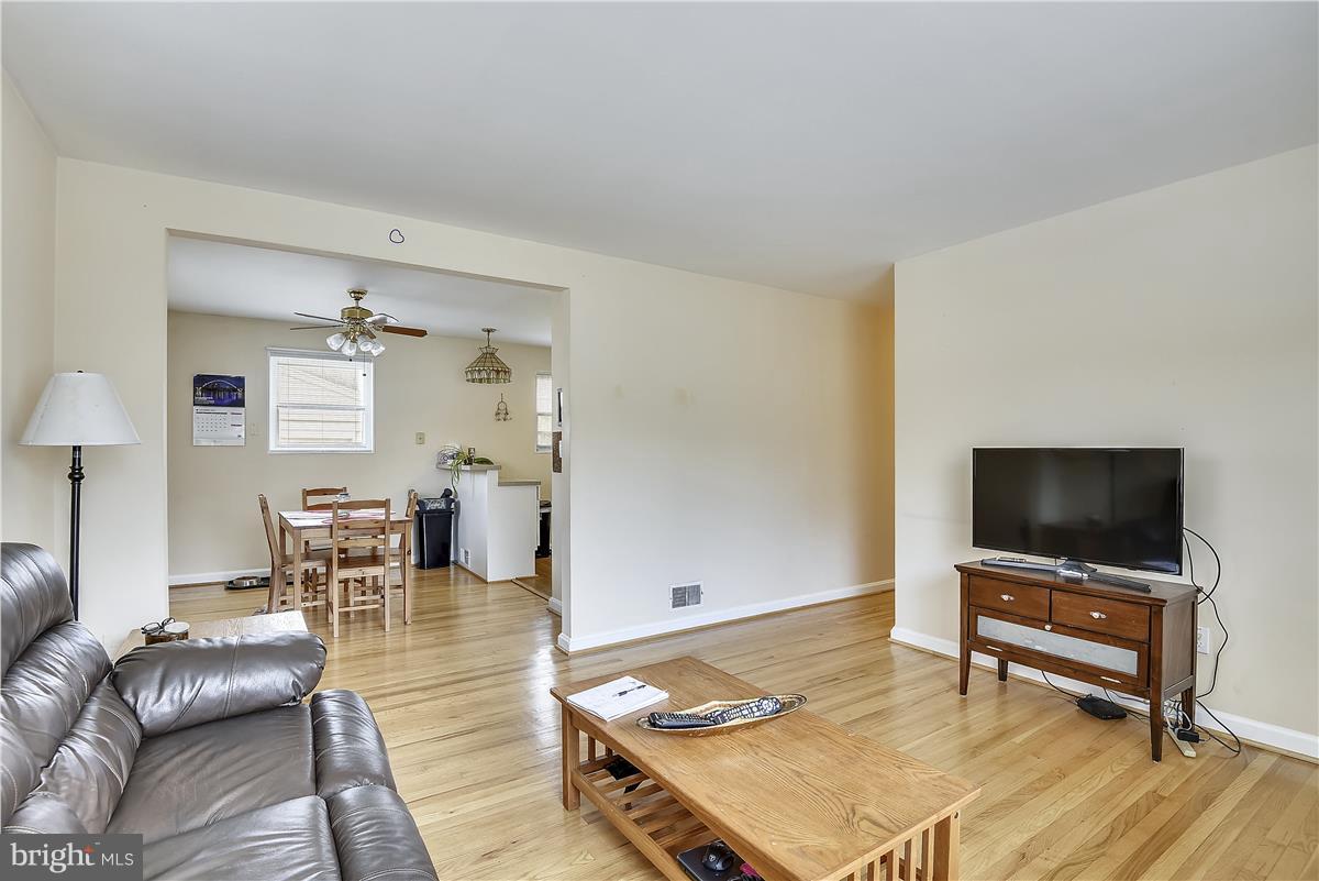4715 Macon Road Rockville, MD 20852 - Photo 15 of 29 Family Room