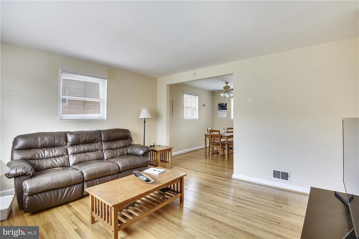 4715 Macon Road Rockville, MD 20852 - Photo 16 of 29 Family Room