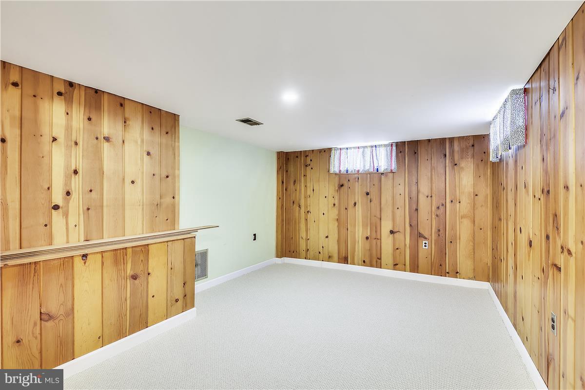4715 Macon Road Rockville, MD 20852 - Photo 7 of 29 Den/Office/4th Bedroom