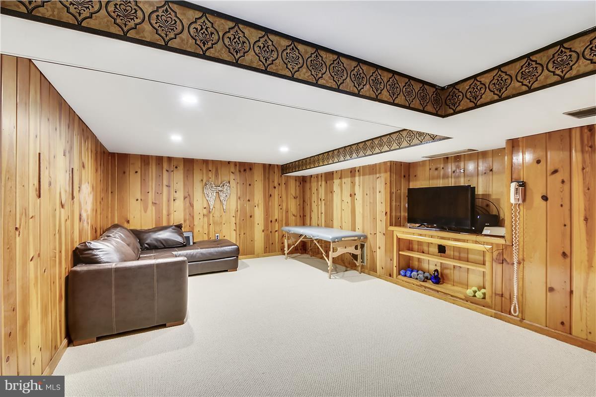 4715 Macon Road Rockville, MD 20852 - Photo 9 of 29 Rec Room