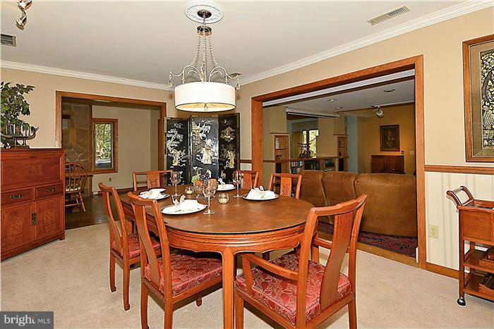 418 Dry Mill Road Southwest Leesburg, VA 20175 - Photo 5 of 30 Dining Room