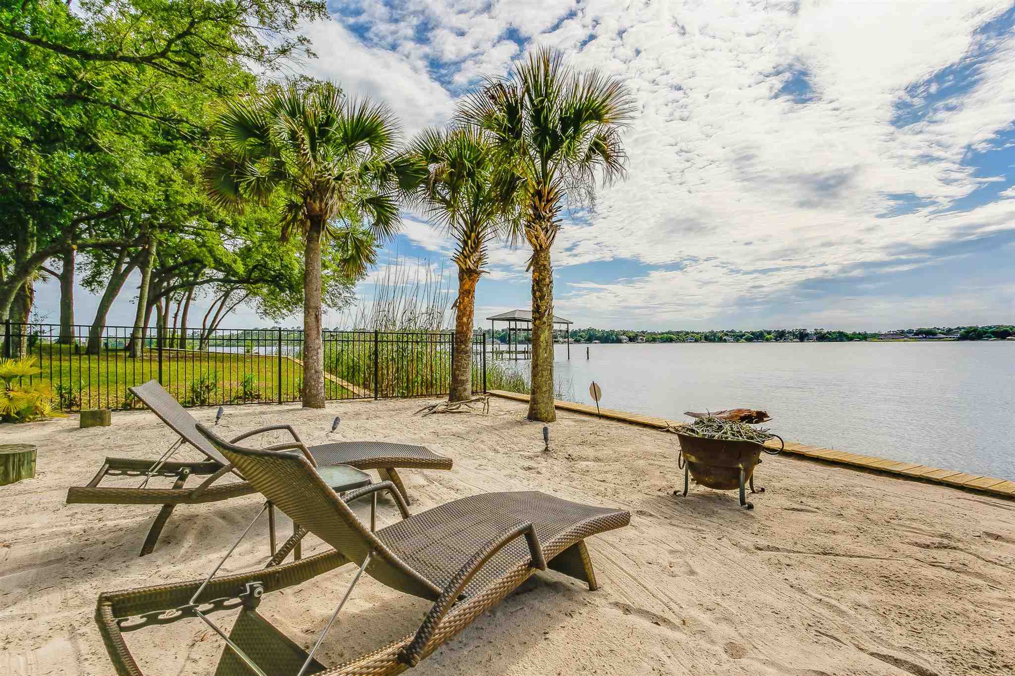 7679 Petersen Point Road Milton, FL 32583 - Photo 22 of 47