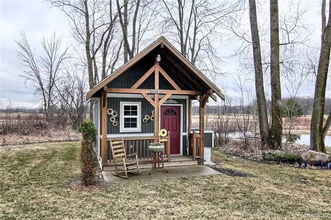 66701 Omo Road New Haven, MI 48050 - Photo 30 of 36 Gardener's Shed