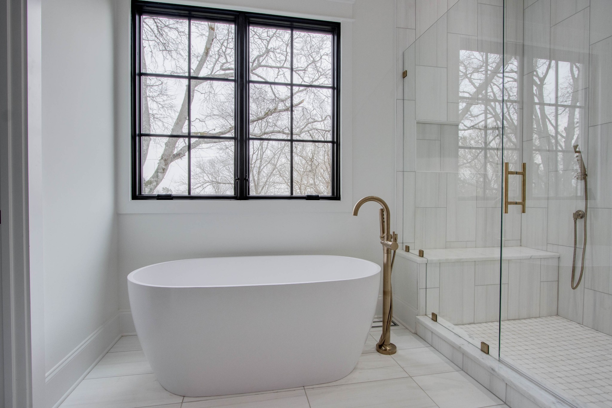1300 Harding Place Nashville, TN 37215 - Photo 47 of 68 a white bath tub sitting next to a shower