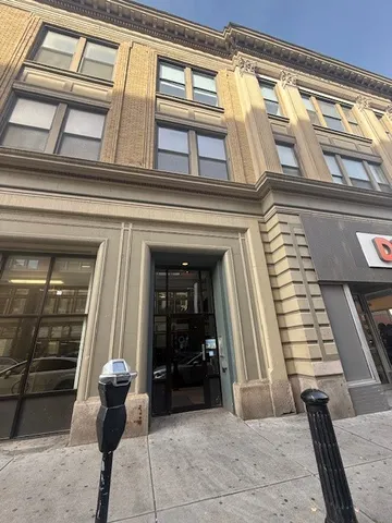 $1,850 | 81 Washington Street, Unit 305, Providence, RI 02903