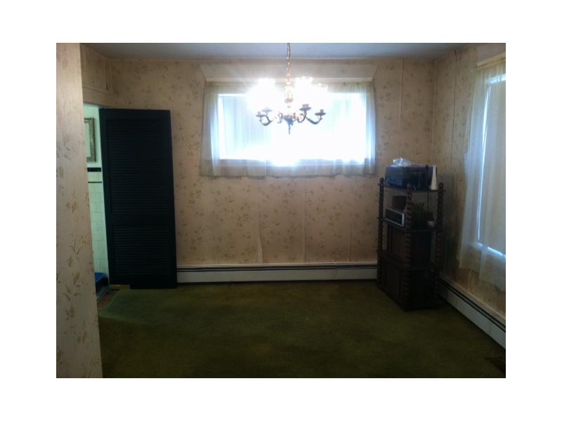 61 Brandon Road Cranston, RI 02910 - Photo 9 of 15 Dining Room.