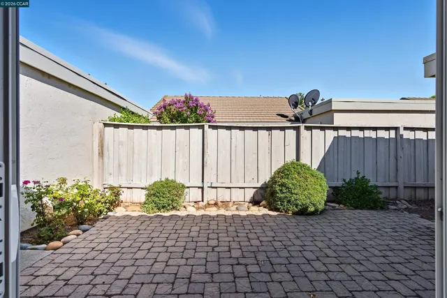 $550,000 | 23 Mt Wilson Way, Clayton, CA 94517