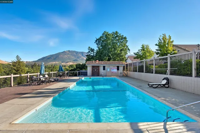 $550,000 | 23 Mt Wilson Way, Clayton, CA 94517