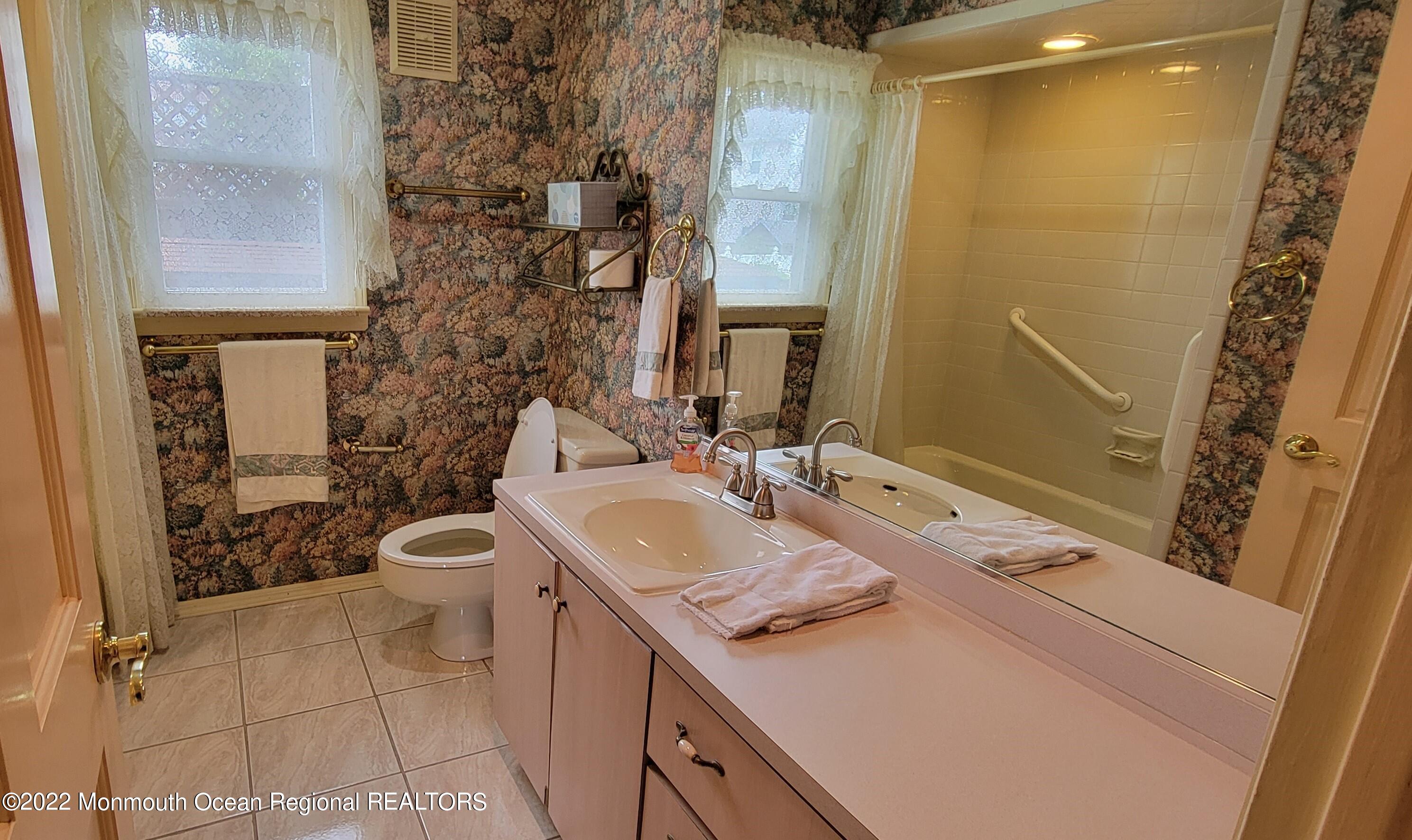 39 Albany Road Neptune Township, NJ 07753 - Photo 27 of 28 bathroom 1st