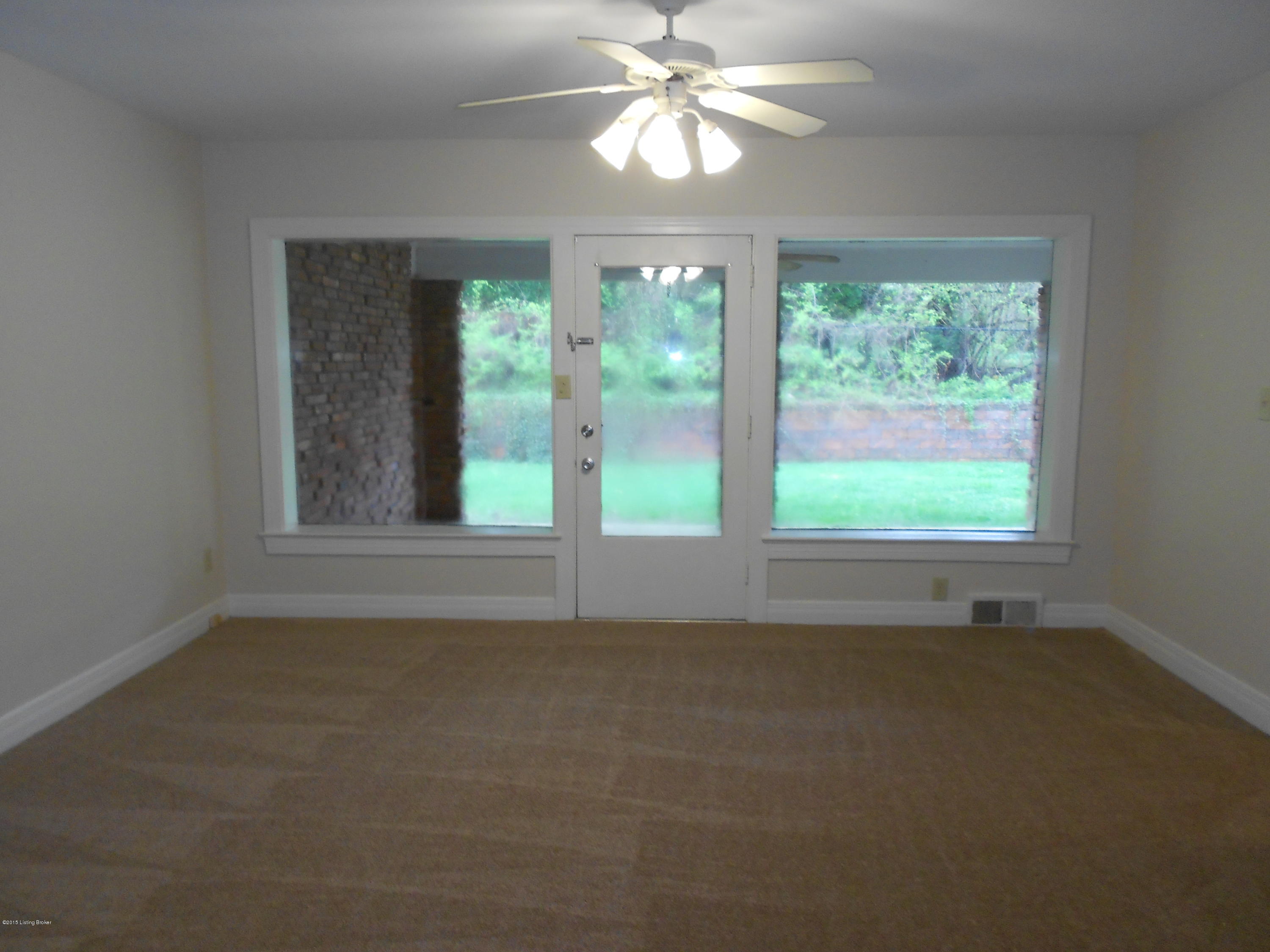 2238 Millvale Road Louisville, KY 40205 - Photo 6 of 15 DSCN0356