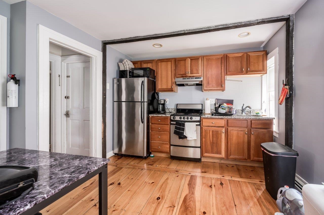 33 Kingston Road Exeter, NH 03833 - Photo 11 of 39