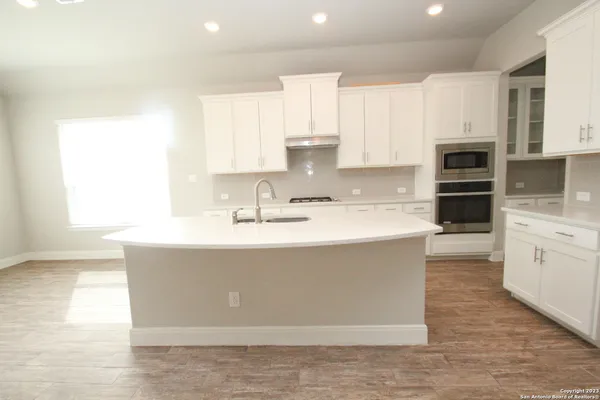 $2,795 | 12218 Upton Park, San Antonio, TX 78253