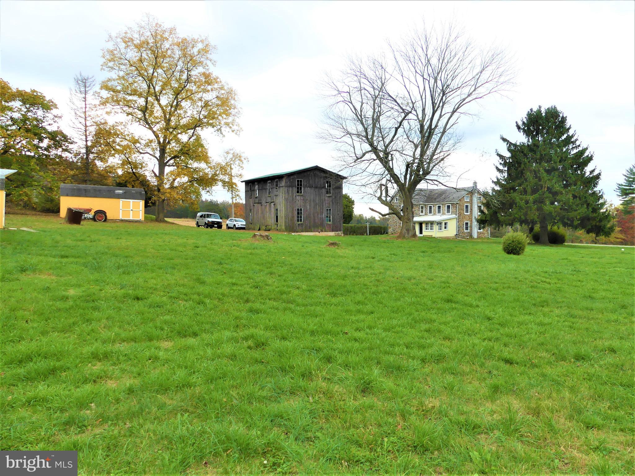 2261 Little Road Perkiomenville, PA 18074 - Photo 32 of 48 Gallery Image 32